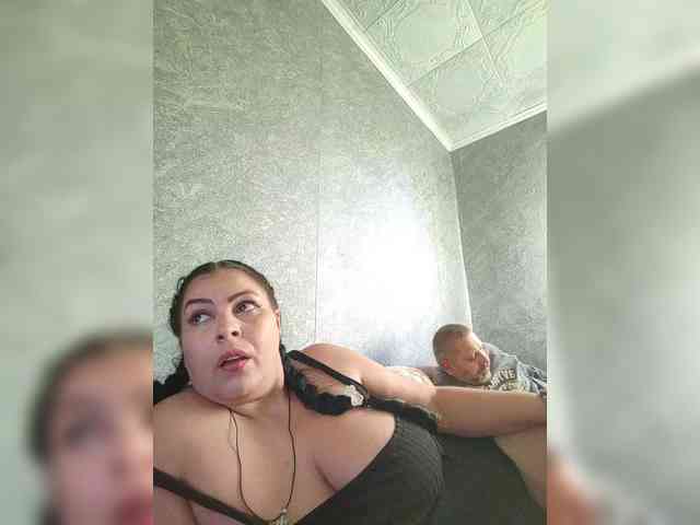 Cleopatra1990 webcam