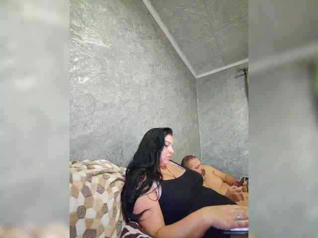 Cleopatra1990 webcam