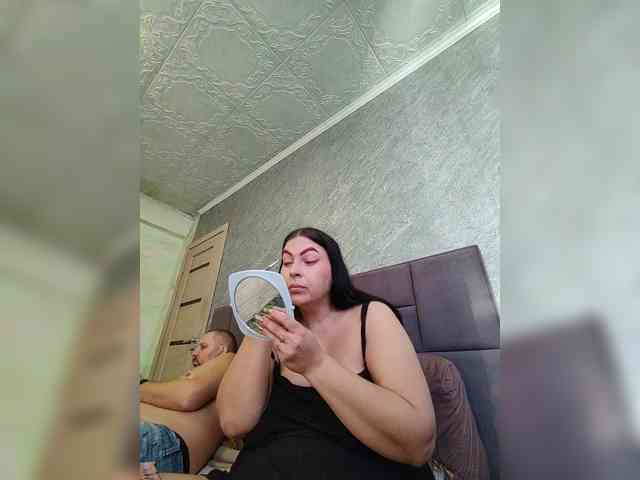 Cleopatra1990 webcam