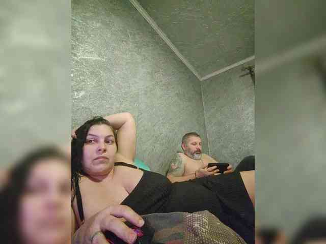 Cleopatra1990 webcam