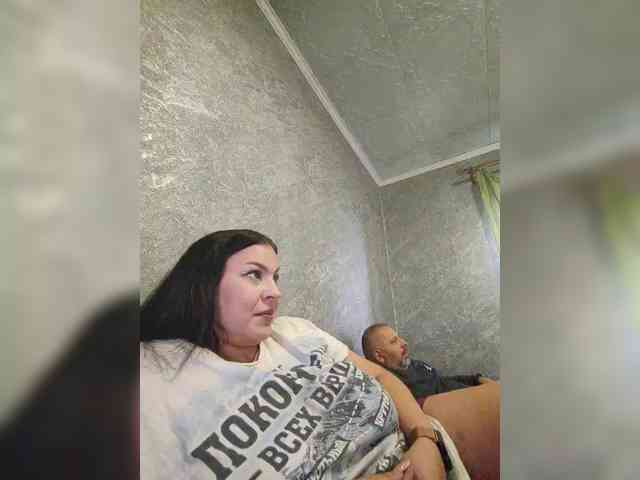 Cleopatra1990 webcam