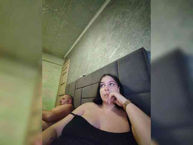 Cleopatra1990 webcam