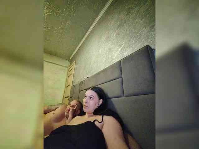 Cleopatra1990 webcam