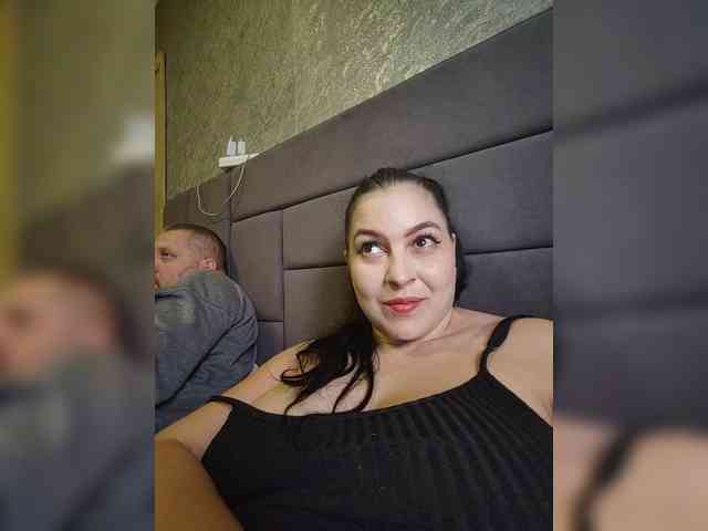 Cleopatra1990 webcam