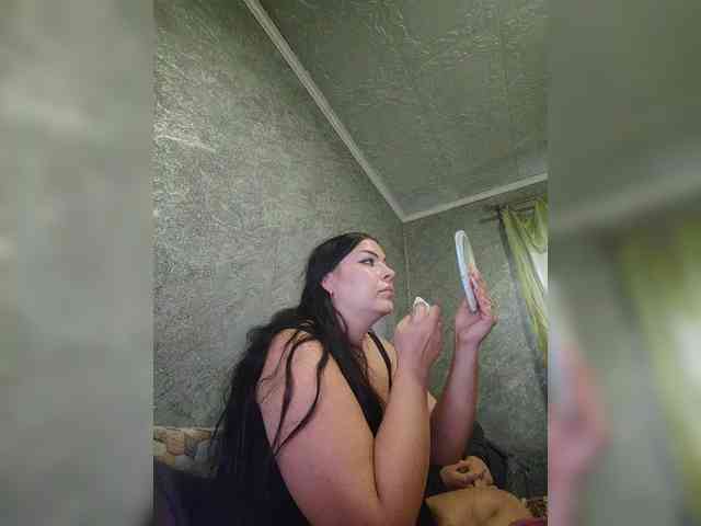 Cleopatra1990 webcam