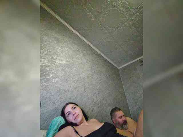 Cleopatra1990 webcam