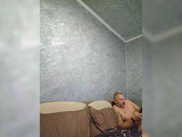 Cleopatra1990 webcam