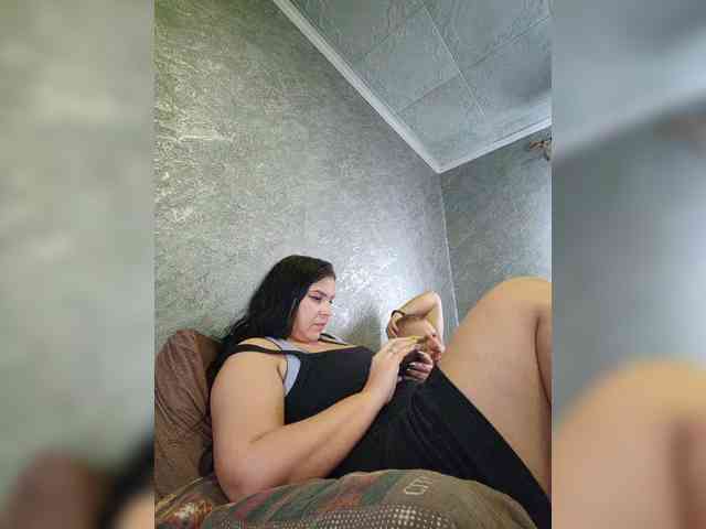 Cleopatra1990 webcam