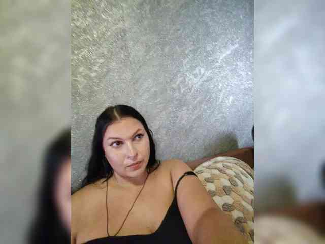 Cleopatra1990 webcam