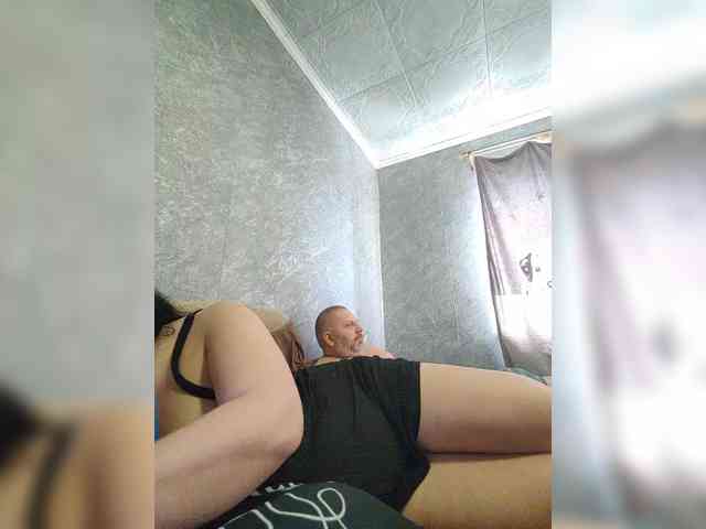 Cleopatra1990 webcam