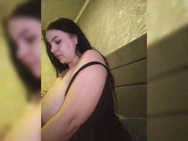 Cleopatra1990 webcam