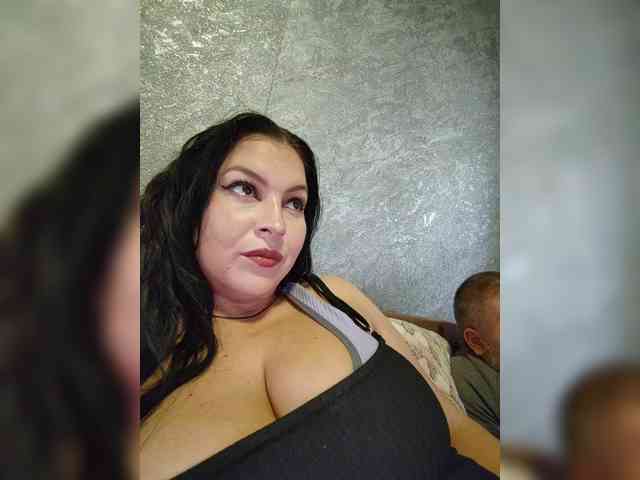 Cleopatra1990 webcam