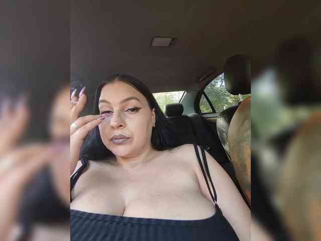 Cleopatra1990 webcam