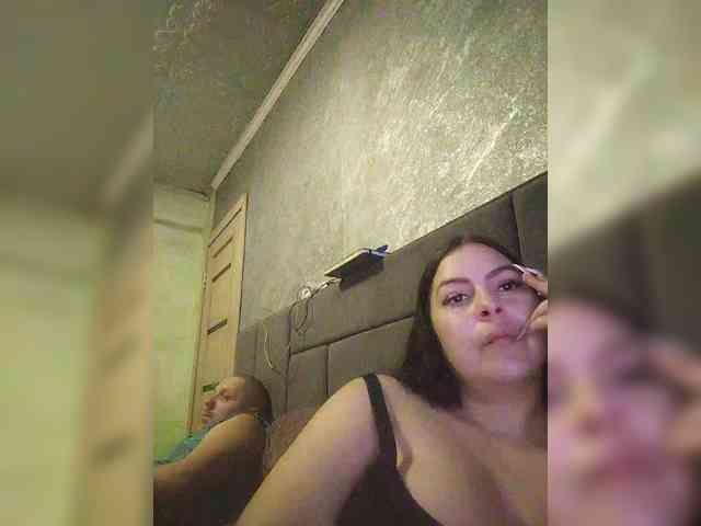 Cleopatra1990 webcam