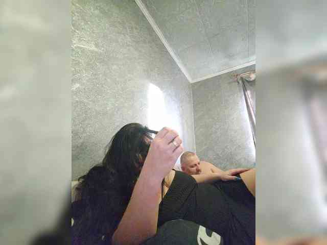 Cleopatra1990 webcam