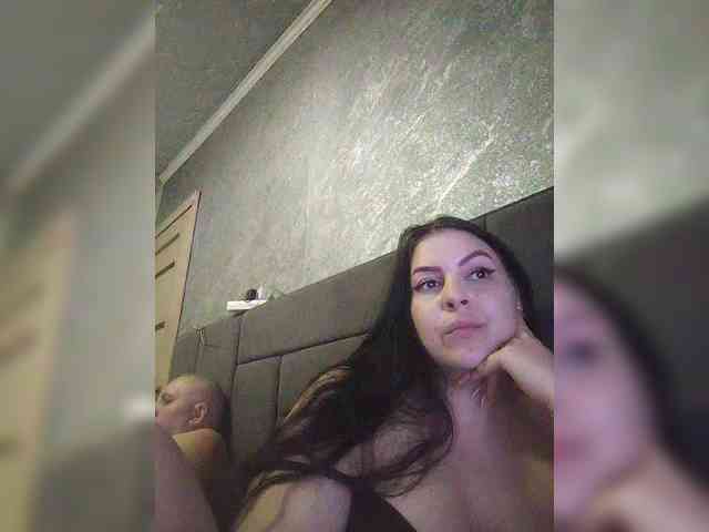 Cleopatra1990 webcam