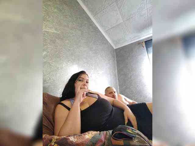 Cleopatra1990 webcam