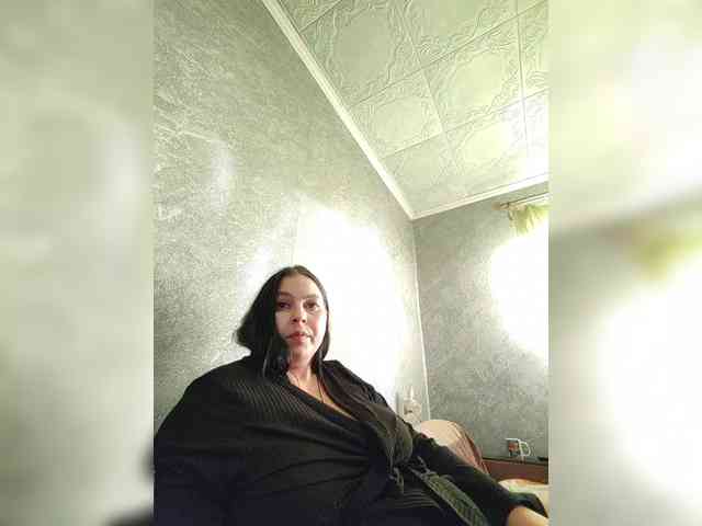 Cleopatra1990 webcam