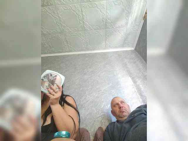 Cleopatra1990 webcam