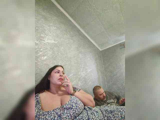 Cleopatra1990 webcam