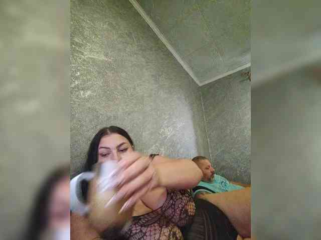 Cleopatra1990 webcam