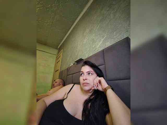 Cleopatra1990 webcam