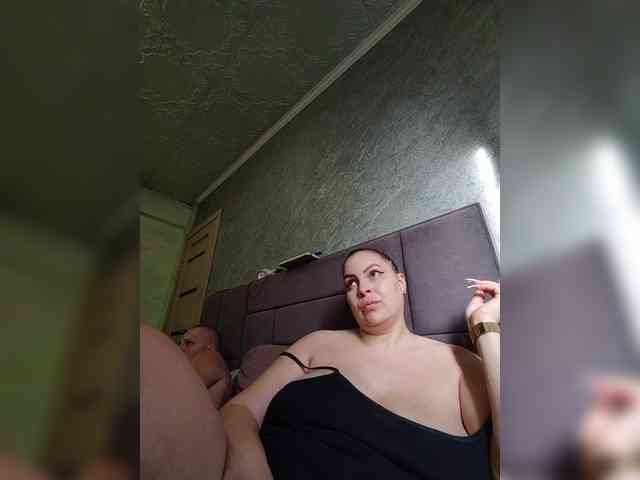 Cleopatra1990 webcam