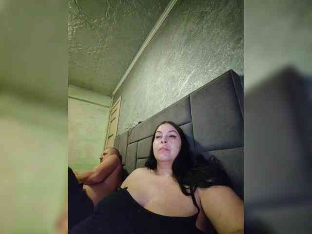 Cleopatra1990 webcam