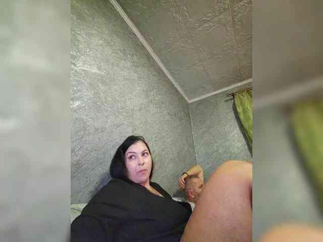 Cleopatra1990 webcam