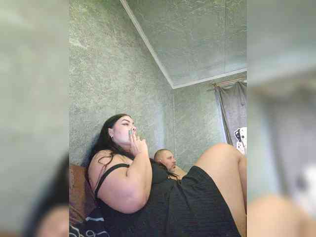 Cleopatra1990 webcam