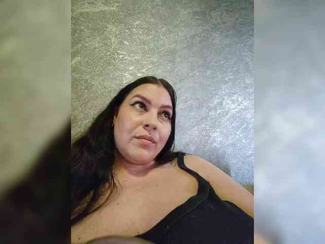 Cleopatra1990 webcam