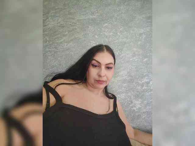 Cleopatra1990 webcam