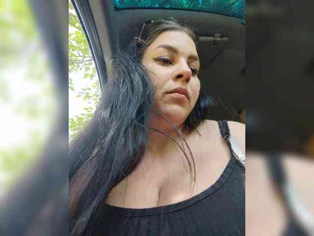 Cleopatra1990 webcam