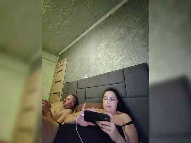 Cleopatra1990 webcam