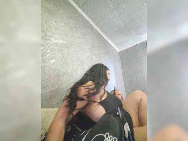 Cleopatra1990 webcam