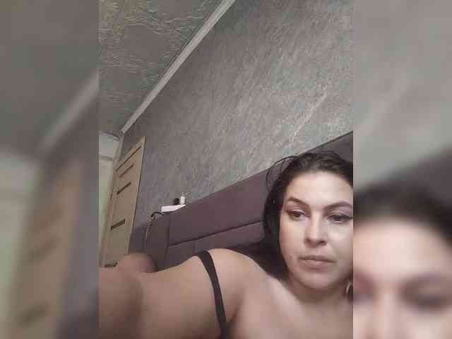 Cleopatra1990 webcam