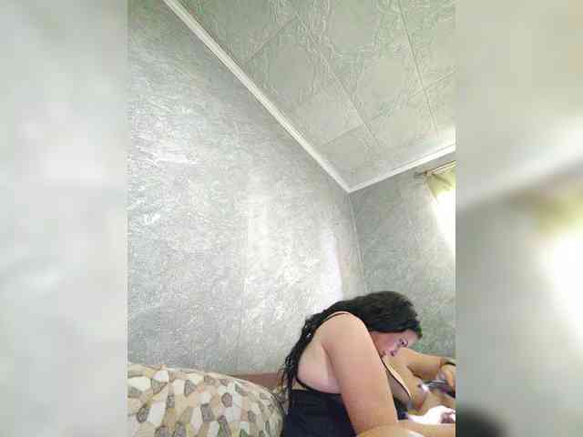 Cleopatra1990 webcam