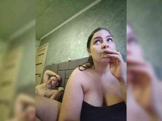 Cleopatra1990 webcam