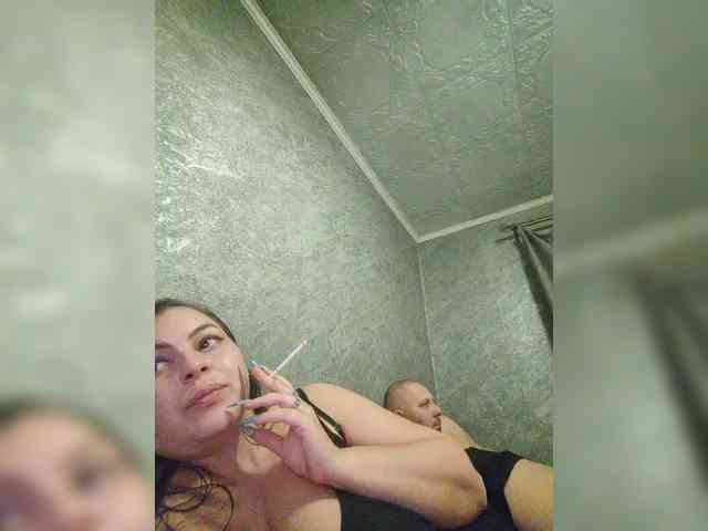 Cleopatra1990 webcam