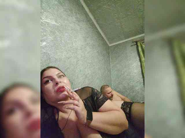 Cleopatra1990 webcam