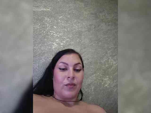 kissmabont Live Webcam on {site_name}