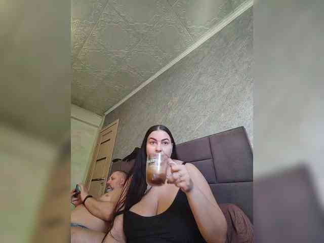 Cleopatra1990 webcam