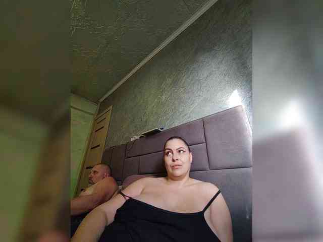 Cleopatra1990 webcam