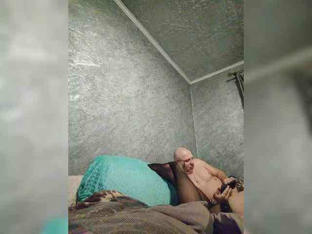 Cleopatra1990 webcam