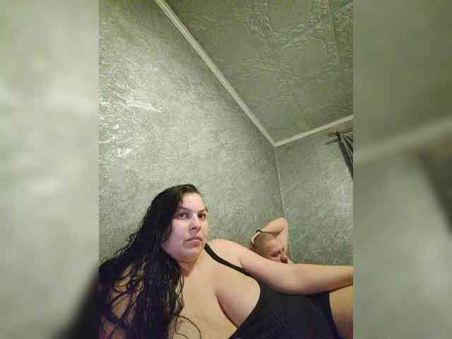 Cleopatra1990 webcam