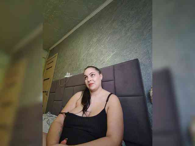 Cleopatra1990 webcam