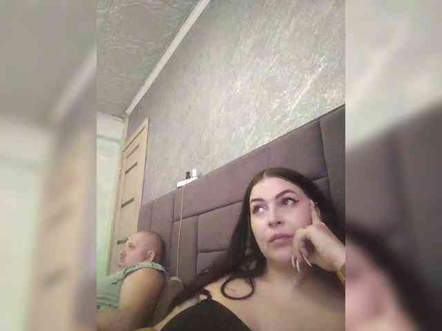 Cleopatra1990 webcam