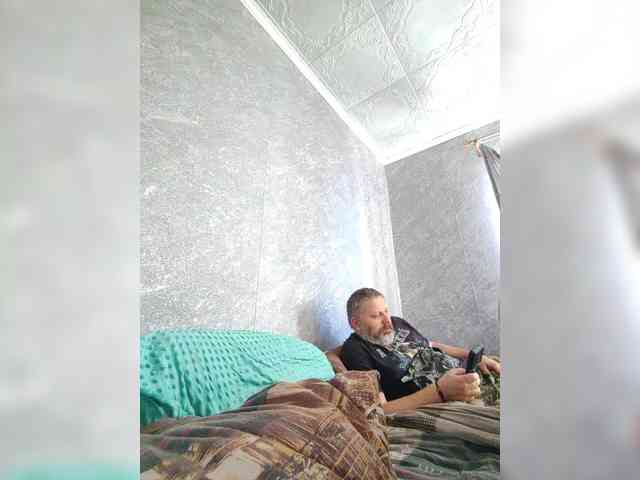 Cleopatra1990 webcam