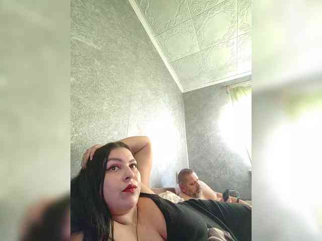 Cleopatra1990 webcam