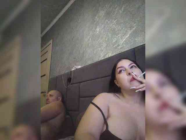 Cleopatra1990 webcam